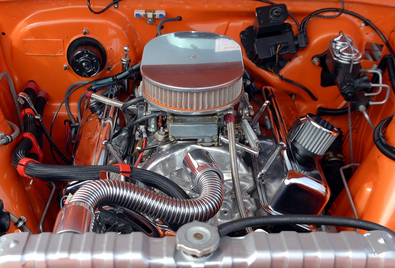 garagiste-LE TIGNET-min_car-engine-1738309